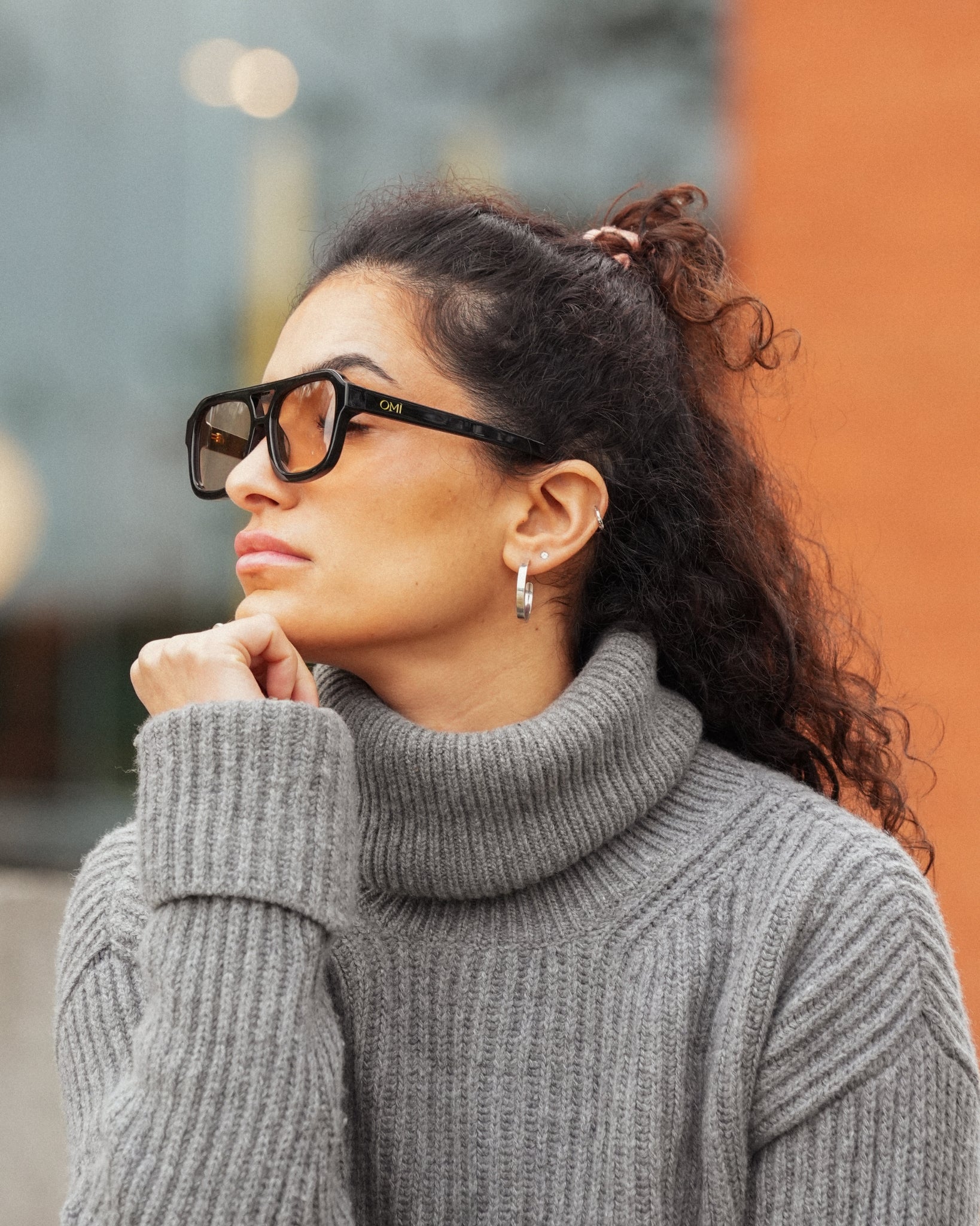 Marilyn Black & Light Orange Sunglasses